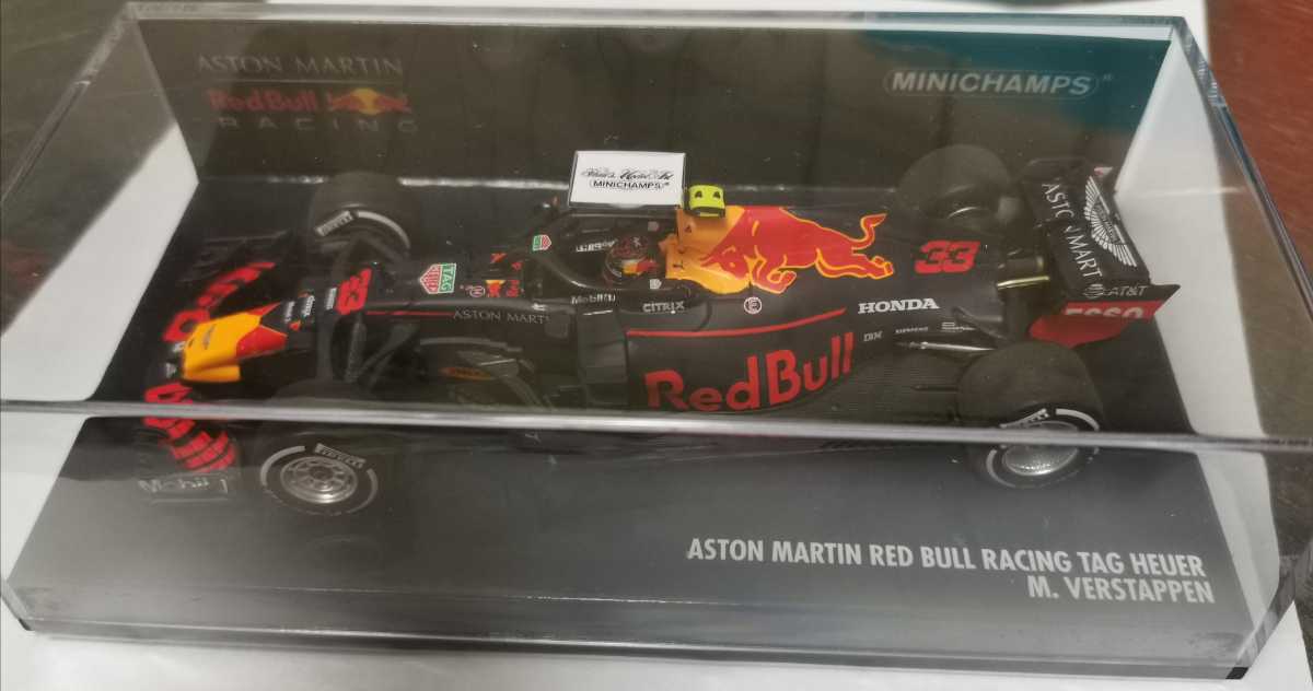 ミニチャンプス マックスフェルスタッペン RB14 1/43 レッドブル