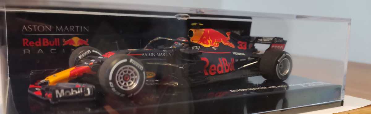 ミニチャンプス マックスフェルスタッペン RB14 1/43 レッドブル