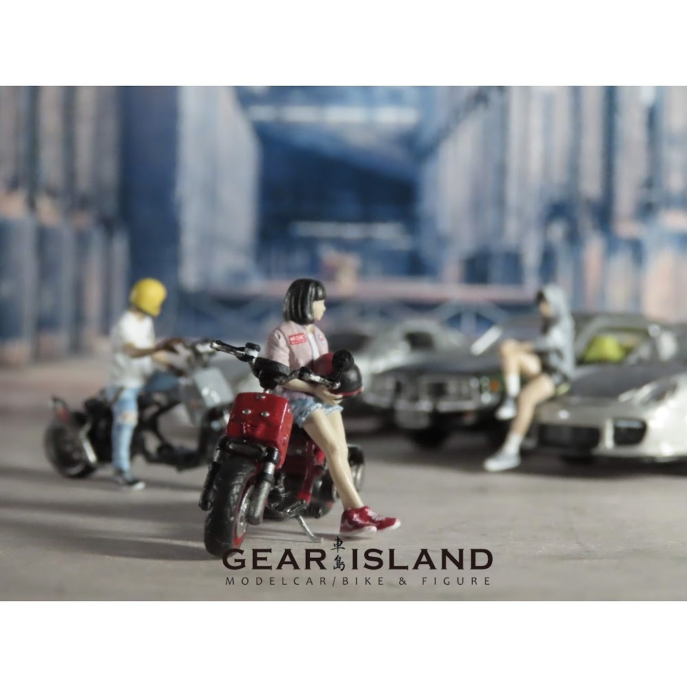 取り寄せ品 1/64 Gear Island - ホンダ ZOOMER カスタム 女子バイクセット