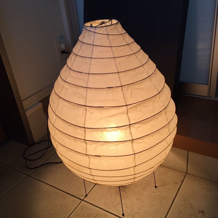 大人気，格安 イサムノグチ isamu noguchi AKARI アカリ No.22N スタンドライト フロアスタンド 照明 ちょうちん 提灯 レア(フロアスタンド)｜売買されたオークション情報、yahooの商品情報をアーカイブ公開 - オ フロアスタンド