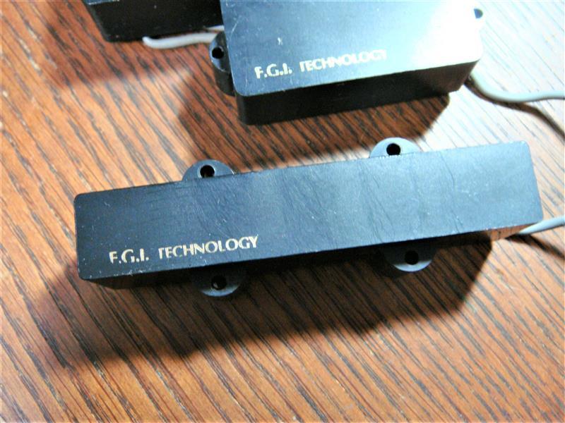 FERNANDES フェルナンデス F.G.I TECHNOLOGY S アクティブシングル 白