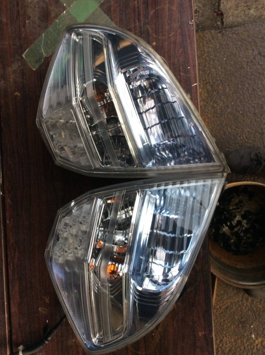 純正 NSP130 ヴィッツ 後期 NSP135 中期 KSP130 NCP130 NHP130 左 右