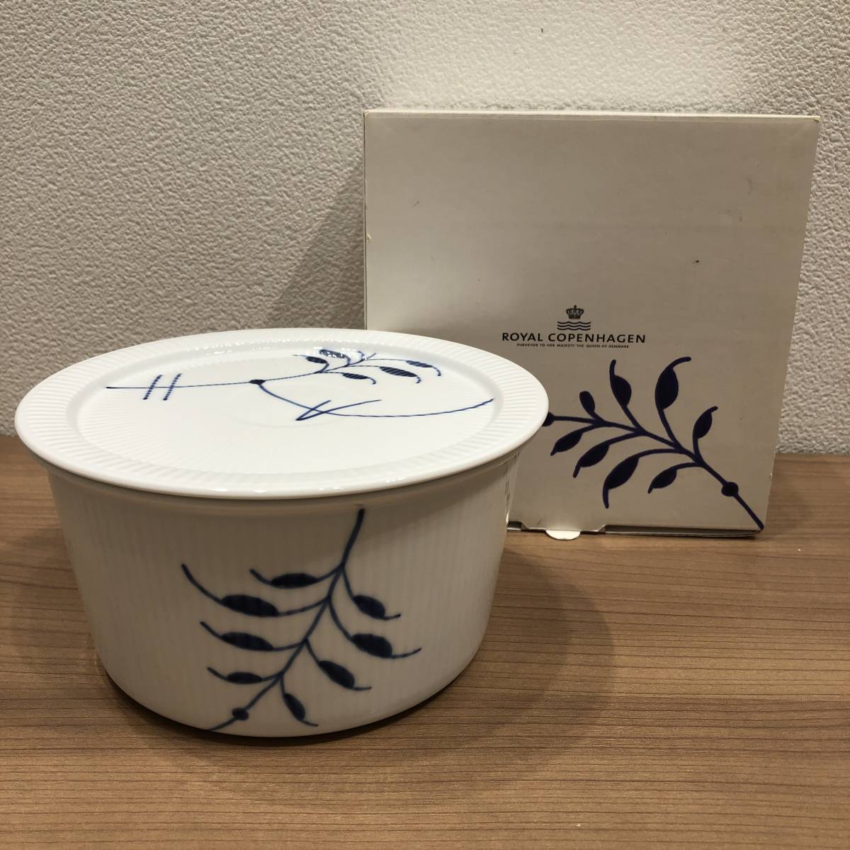 お得，豊富な ROYAL COPENHAGEN/ロイヤルコペンハーゲン BLUE FLUTED MEGA/ブルーフルーテッドメガ オーブンウェア /箱付 13921(ロイヤルコペンハーゲン)｜売買されたオークション情報、yahooの商品情報をアーカイブ ロイヤルコペンハーゲン
