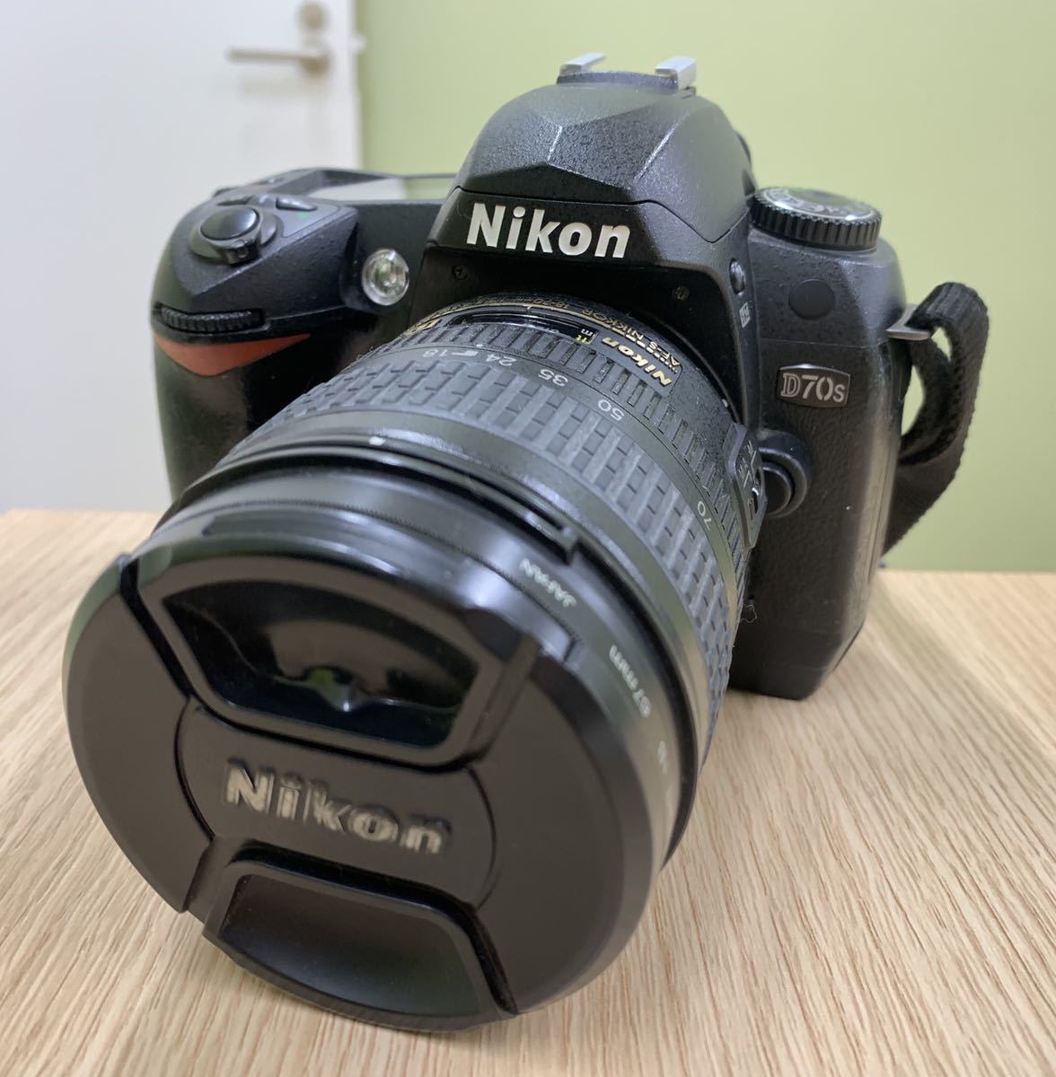 I☆NIKON D70S デジタル 一眼レフカメラ ニコン レンズ AF-S NIKKOR 18