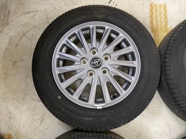 トヨタ エスクァイア 純正 ZWR8015インチアルミ トヨタ純正
