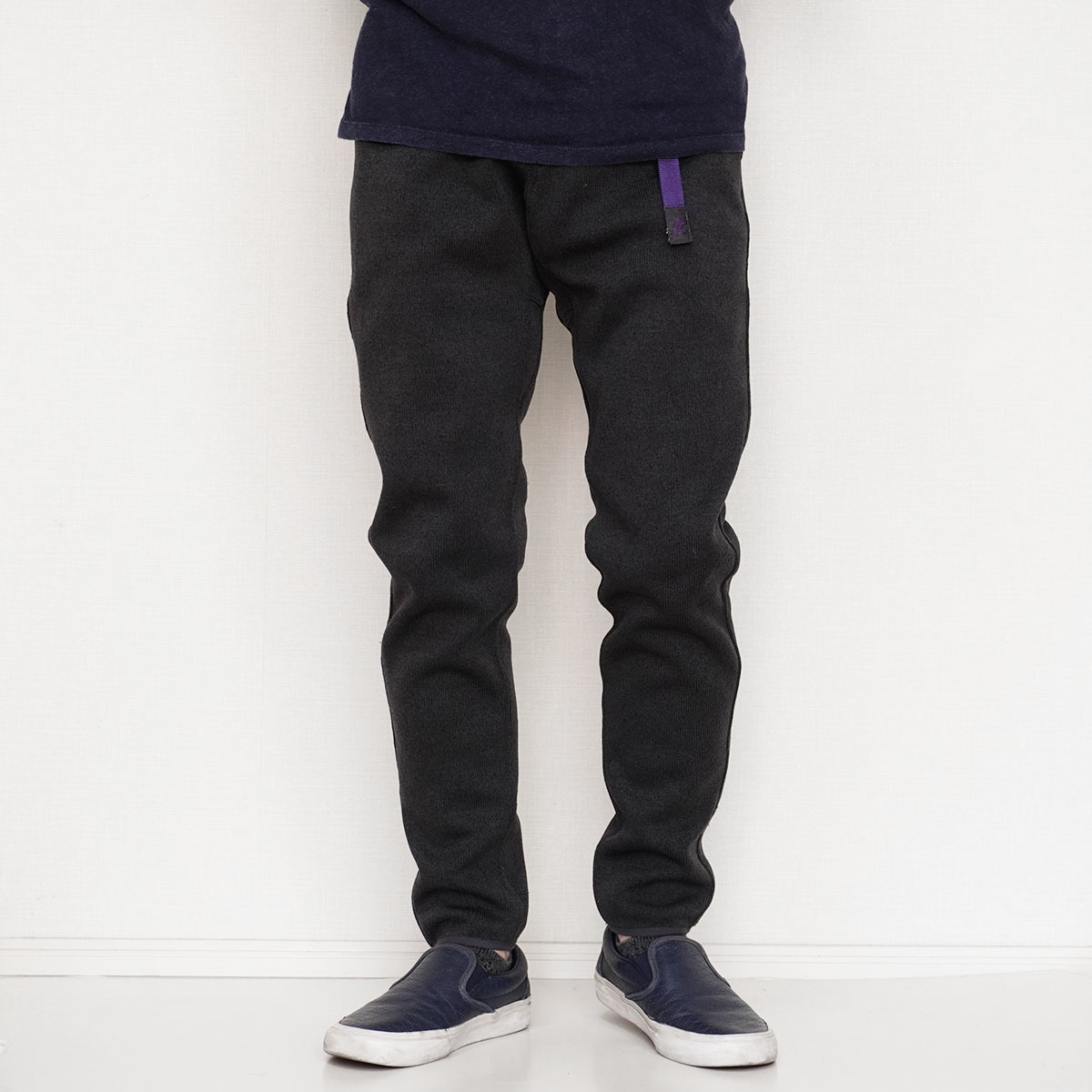 人気定番 GRAMICCI &times; BEAMS 別注 フリースナローパンツ M チャコール グラミチ ビームス コラボ スリム アウトドア クライミング GMP-17F963(男性用)｜売買されたオークション情報、yahooの商品情報をアー 男性用