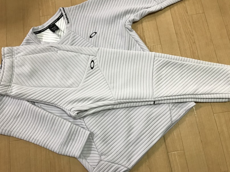 【最安値，新品】 OAKLEY オークリー Enhance Dual Fleece 上下セット 461786JP 422654JP New Granite Heather Ｓ(トレーナー)｜売買されたオークション情報、yahooの商品情報をアーカイブ公開 - オークファン トレーナー