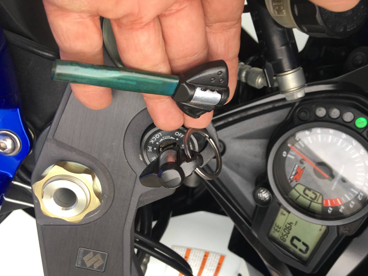 GSX-R1000 ヨシムラ マフラー GT77A スリップオン トライオーバル