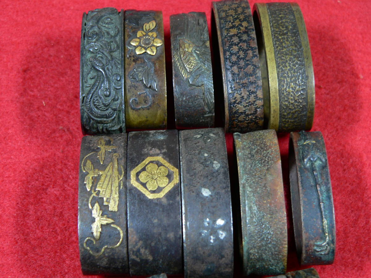 【刀装具まとめ 大量セット】鍔 縁頭 刀剣金具 武具 鉄扇 骨董 時代物 日本刀 縁頭 頭 刀装具 まとめ 18個 時代 日本刀 武具 骨董 古美術 |