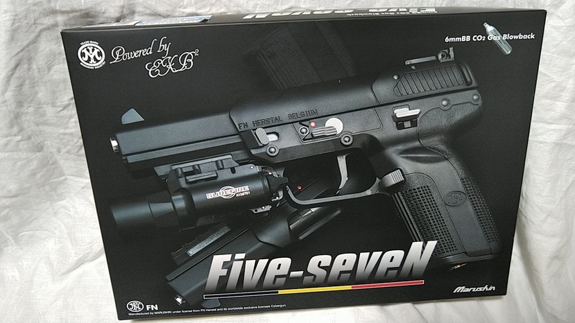 マルシン　CO2　ガスブローバック　ＦＮ５－７　ＦＮ Five-seveN 　１８歳以上用　６ｍｍＢＢ弾　