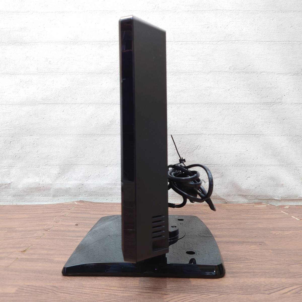 在庫 【高年式】 2018年製 MITSUBISHI LCD-19LB8 REAL 液晶カラー