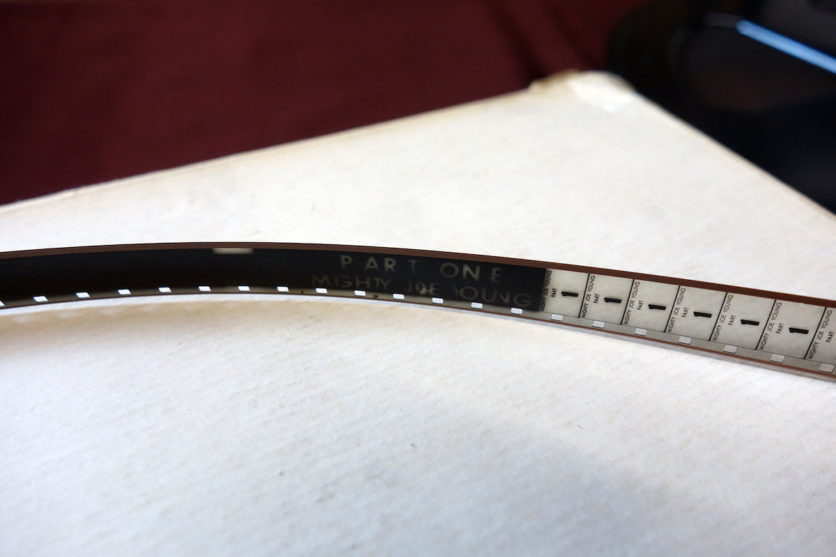 洋画 8ミリフィルム 8mm Mighty Joe Young 猿人ジョー ヤング 5巻セット Super 8 B W レア 当時物 レトロ品 8ミリ 売買されたオークション情報 Yahooの商品情報をアーカイブ公開 オークファン Aucfan Com