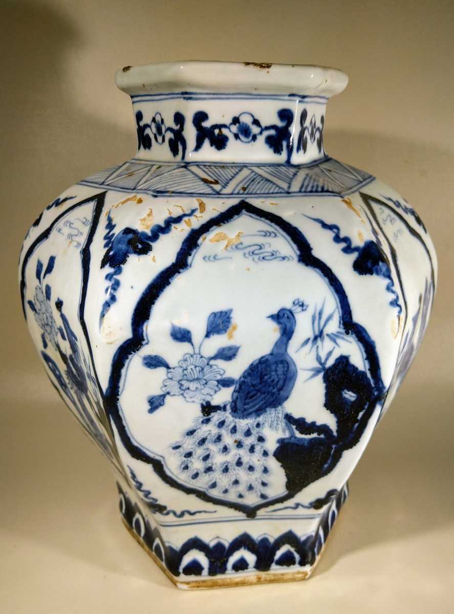 壺 時代唐物 染付 [鳥山水風景絵] 六角壺 中国現地買付
