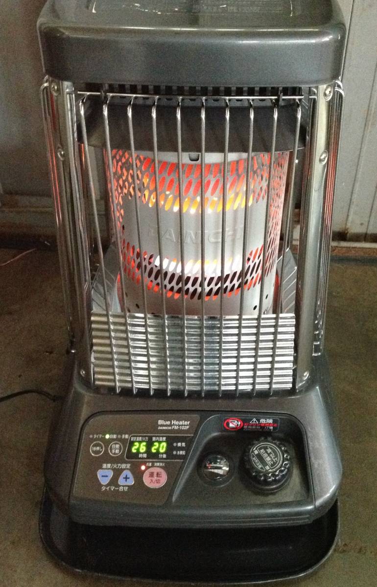 ダイニチブルーヒーター　FM-102F 中古送料サービス 03年製 ダイニチ ブルーヒーター FM-102F 中古品 No，2484001692 石油