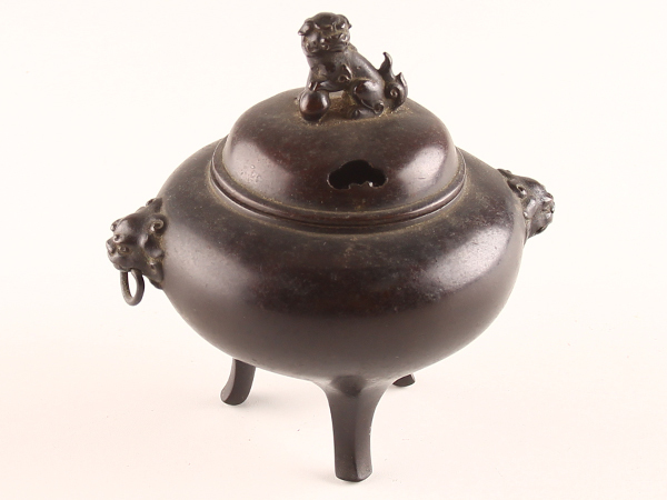 A561 本間琢斎作三ツ脚香炉 斑紫銅 獅子摘 香道具 重量