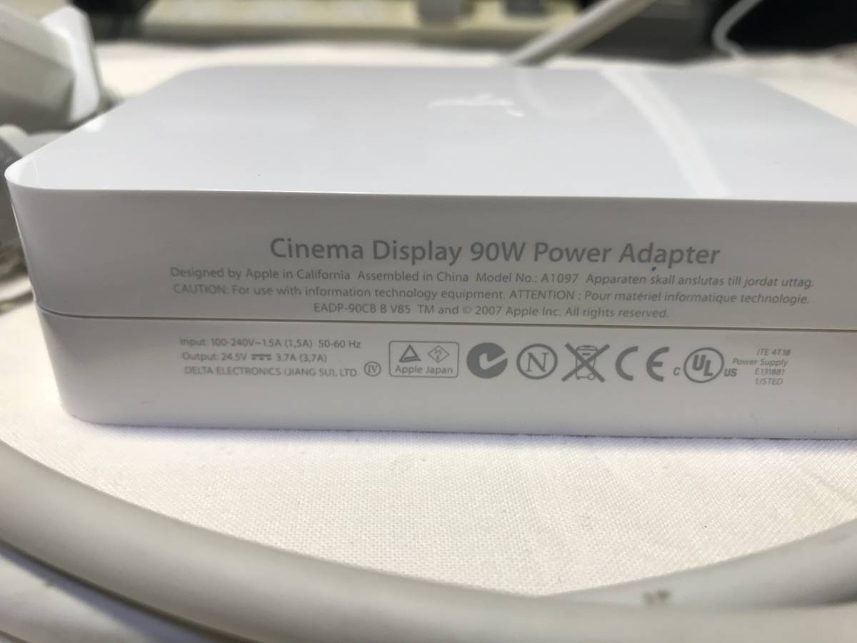動作商品 Apple モニター23インチと90wアダプターとまMINI port Cinema