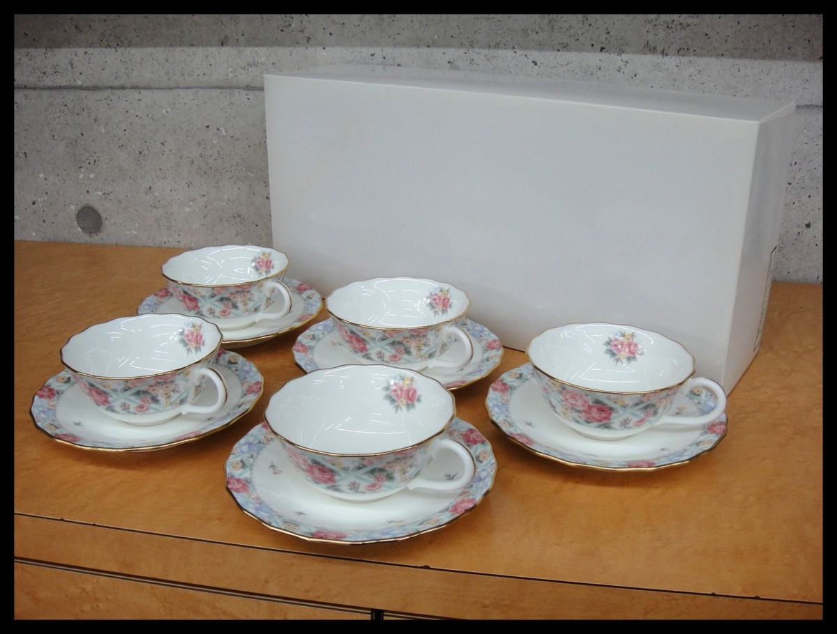 ノリタケ ウェディングモール 廃盤品 ティーカップ&ソーサー ほぼ