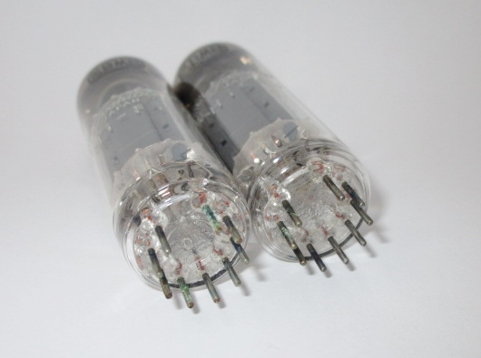 ≪U-1233≫ 6BM8 東芝 Hi-Fi 2本 箱1個おまけ 真空管