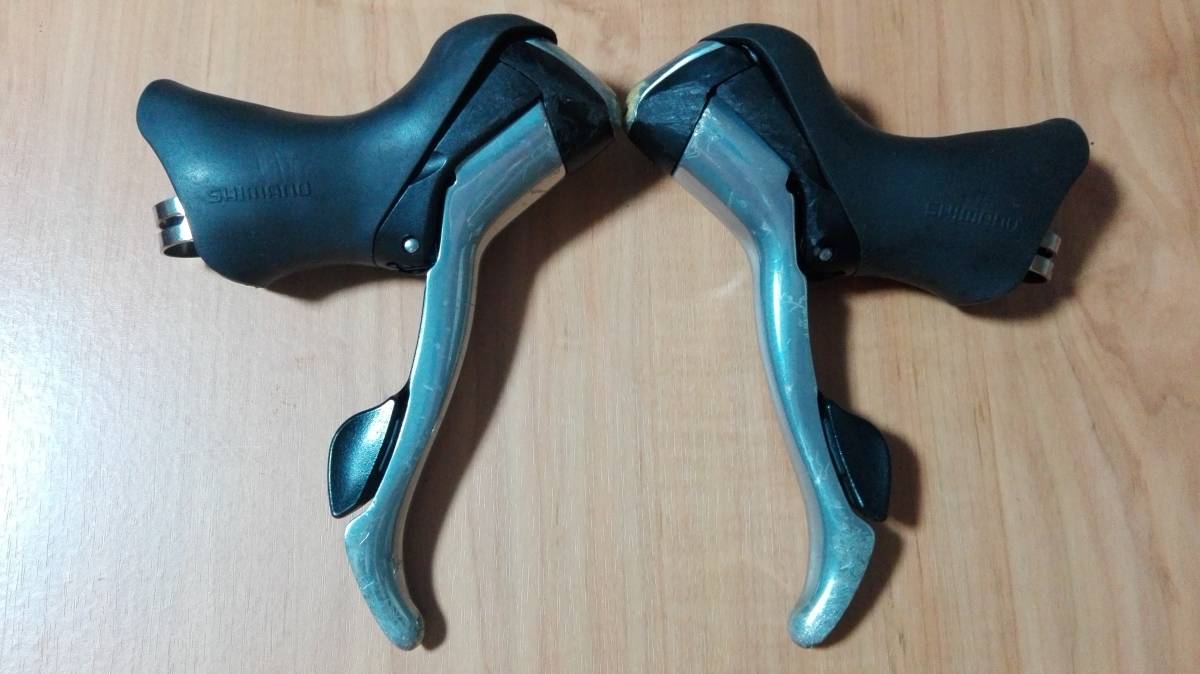 【お得，定番人気】 shimano ST-R700 ULTEGRAグレード 2/3&times;10s STI シフトレバーシマノ アルテグラ6600世代 10速(兼用タイプ)｜売買されたオークション情報、yahooの商品情報をアーカイブ公開 - オークファン 兼用タイプ