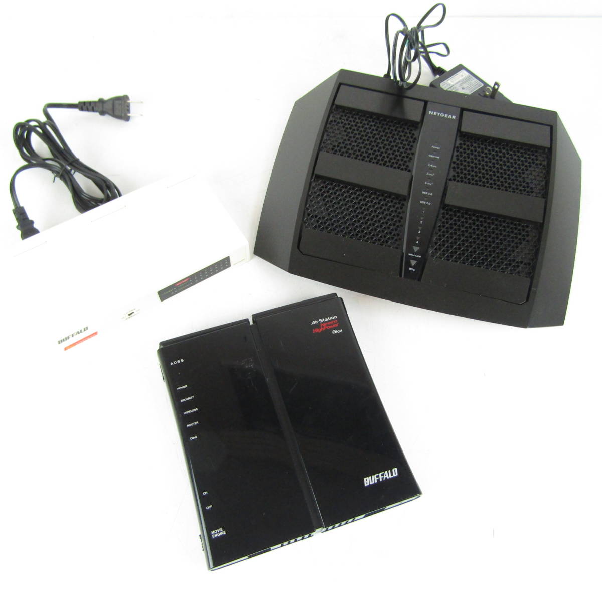 N1968・【通電ジャンク】3点セット バッファロー スイッチングハブ 無線LANルーター NETGEAR ギガビットルーター 周辺機器 福井 リサイクル