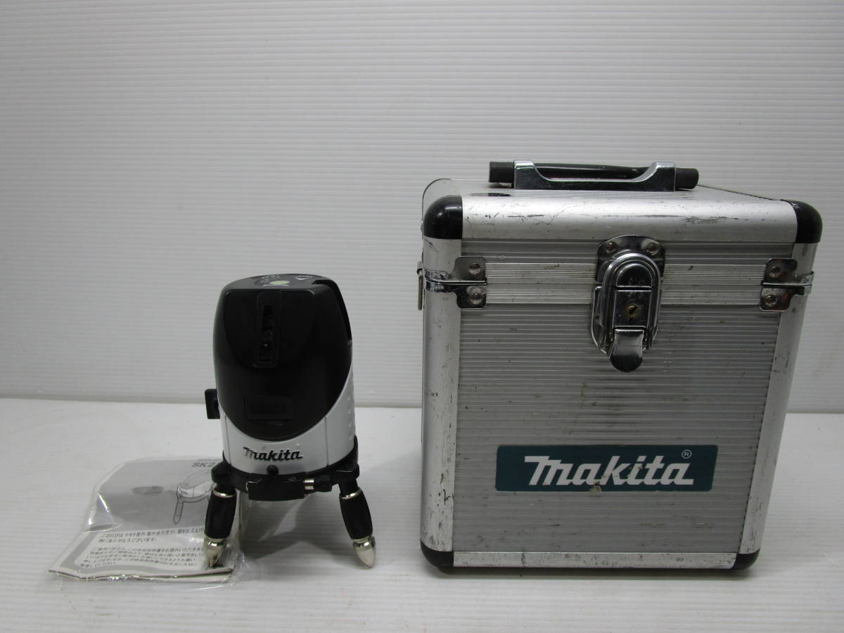マキタ 屋内・屋外兼用墨出し器 受光器・バイス・三脚別売 SK23P マキタ 屋内・屋外兼用墨出し器 受光器・バイス・三脚別売 SK23P