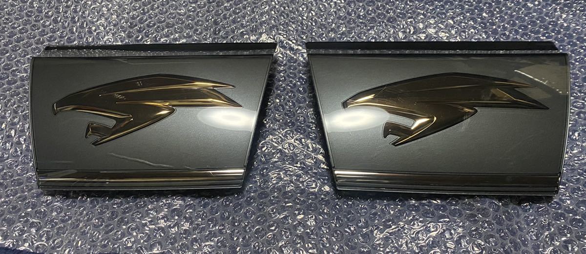 TOYOTA純正　60ハリアー 後期　フロントエンブレム！ジャンク品！