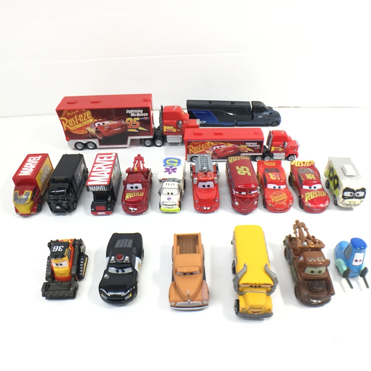 トミカ カーズ ミニカー 19台セット　まとめ売り カーズ トミカ C-19 ディズニー ディズニーモータース まとめ売り
