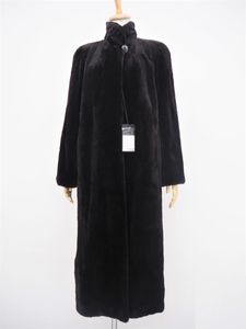 Guy やすく Laroche ミンクファー付き スーツ セットアップ サイズ38