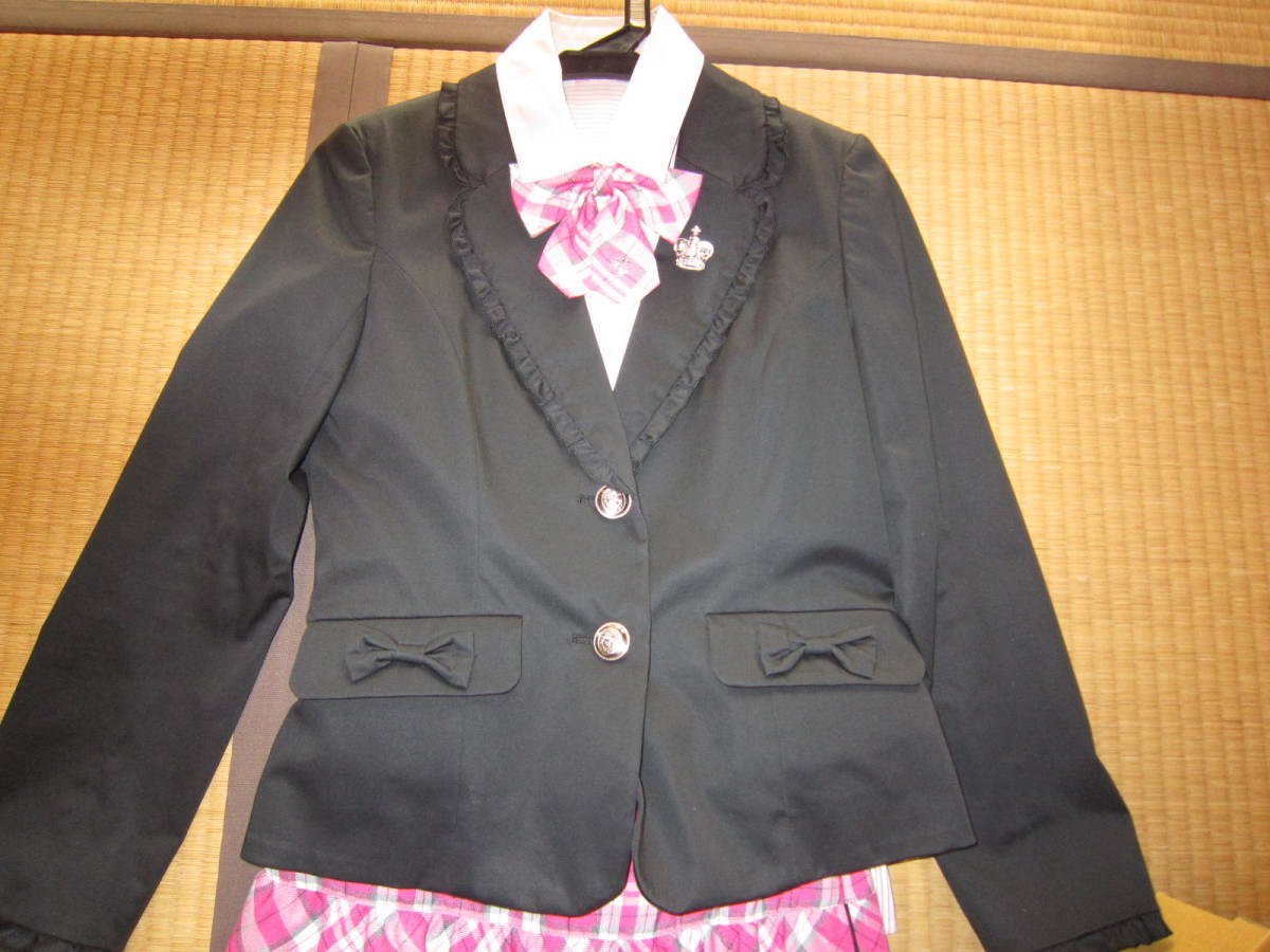 美品☆小学校卒業式スーツ＋ニーハイ付き☆barbieバービー☆150160  