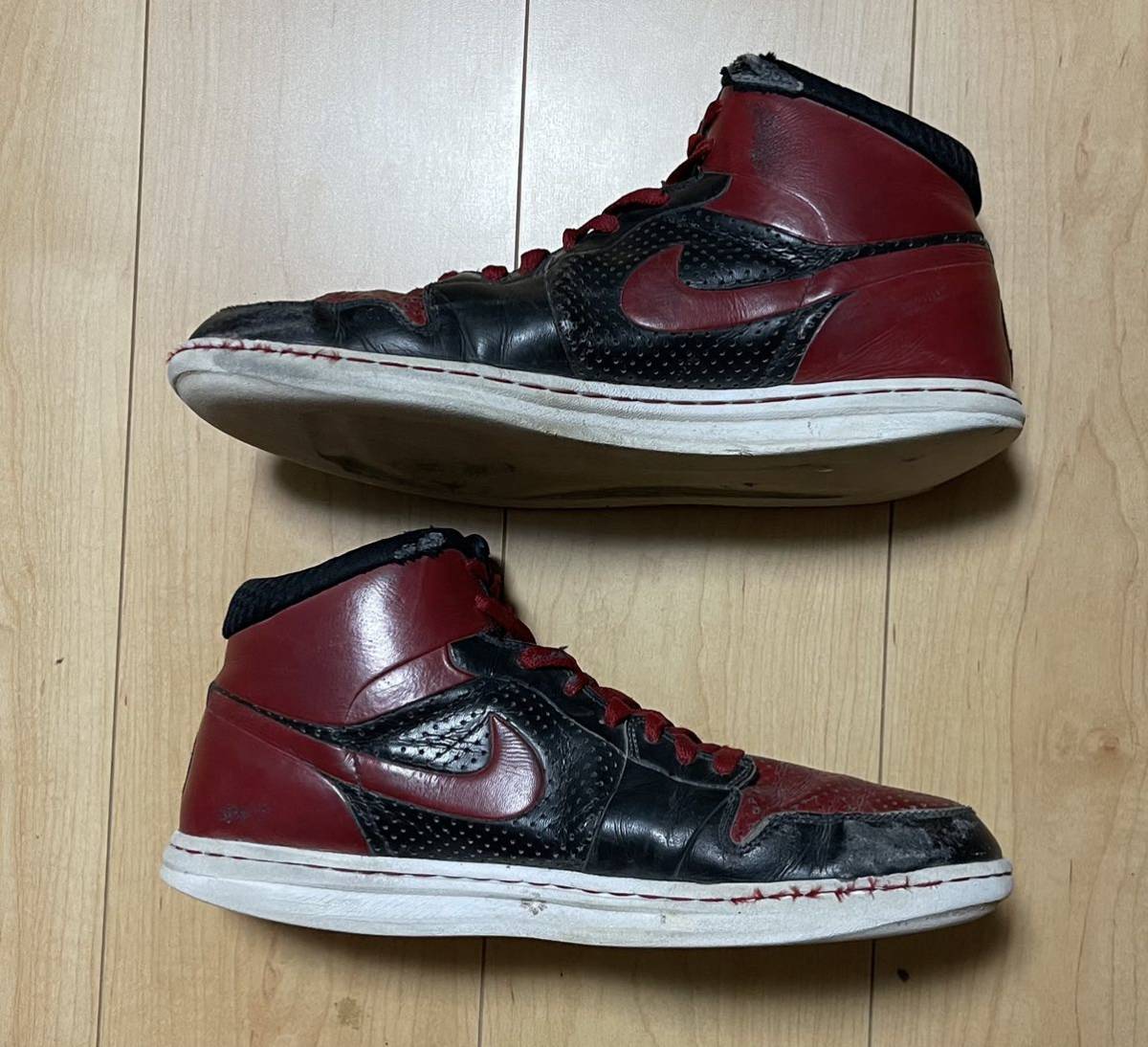 早い者勝ち ナイキ Nike エアジョーダン1 Air Jordan1 Banned Bred シカゴ ブルズ Chicago Bulls 28cm Nba 桜木花道 赤黒 訳あり 28 0cm 売買されたオークション情報 Yahooの商品情報をアーカイブ公開 オークファン Aucfan Com