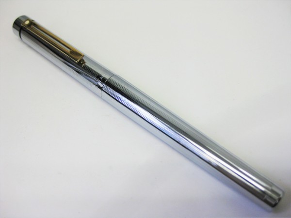 SHEAFFER/シェーファー 万年筆 ペン先:585-14K刻印 シルバーカラー 替えインク付【BB45/302-1⑨】