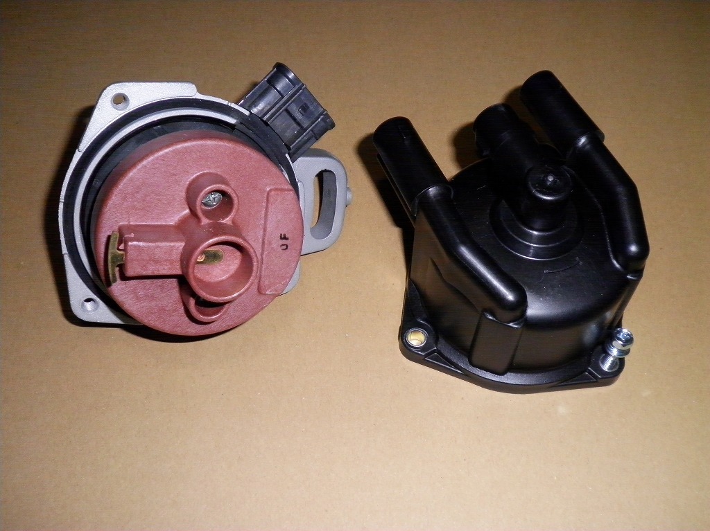 AE101 AE111 4AG 純正デスビキャップ 4A-G AE111流用5バルブ4 AE101 AE111 4AG 純正デスビキャップ 4A-G AE111流用5バルブ4