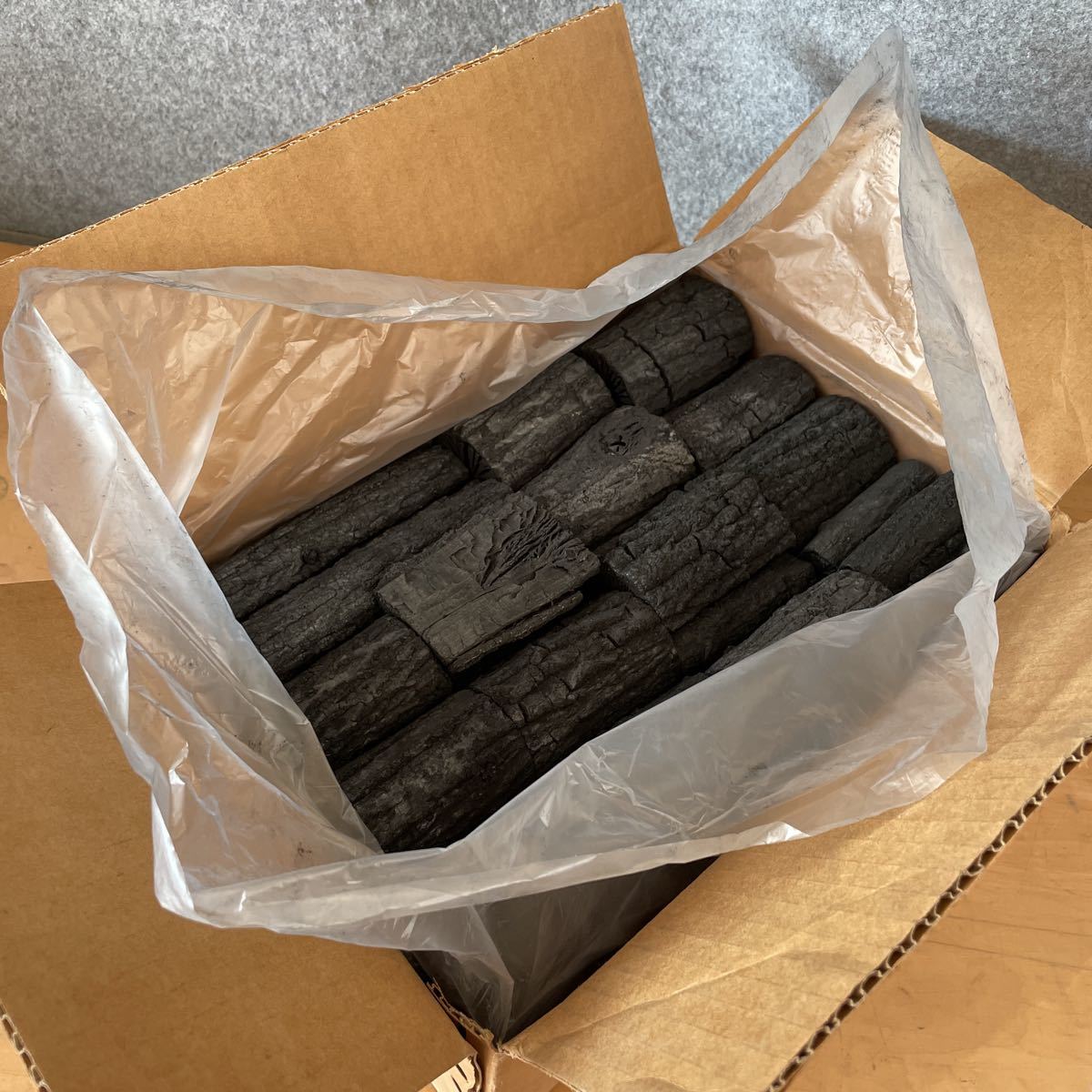 人気セール，品質保証 s 茶道具 ２ 丸善製 風炉用 茶の湯の炭 約3kg(釜)｜売買されたオークション情報、yahooの商品情報をアーカイブ公開 - オークファン 釜