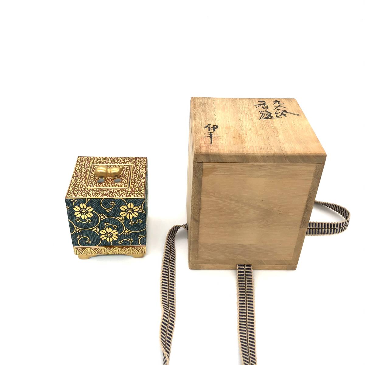 陶器の壷 木箱付き 作家サイン入り 陶器の壷 木箱付き 作家サイン入り カテゴリー 【公式通販】