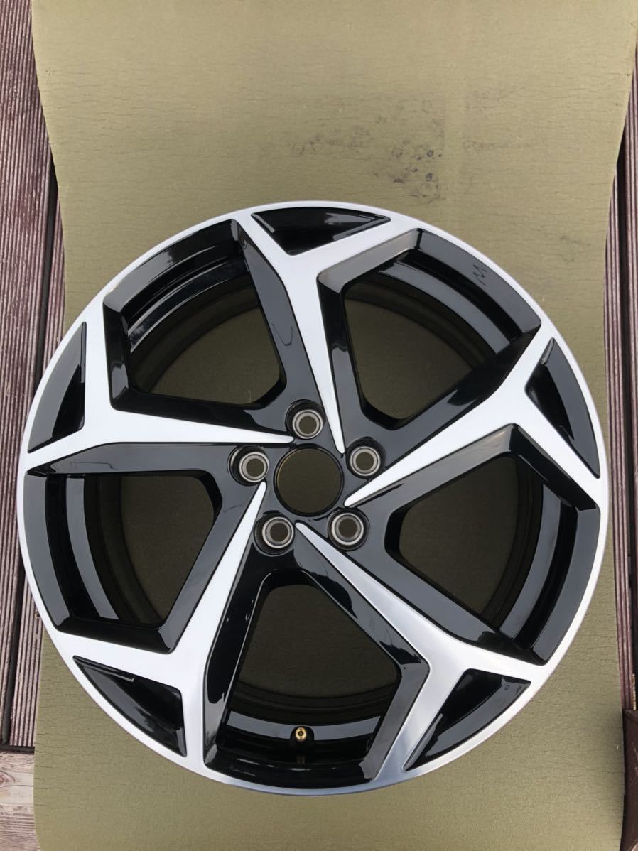 車 フォルクスワーゲンポロ Rライン 純正ホイール
