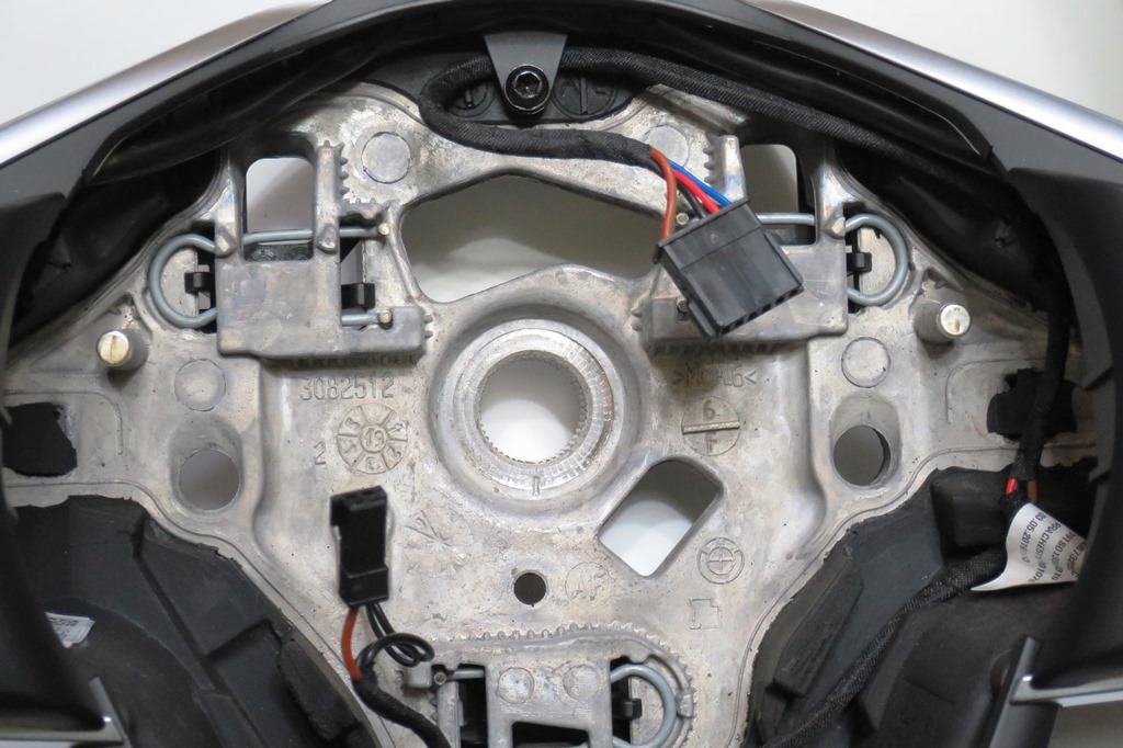 値下げ!! 使用少ない美品★2シリーズ・ F45 純正装着レザーステアリング★ACC　マルチファンクション車対応 F45 F46 F48他★_5