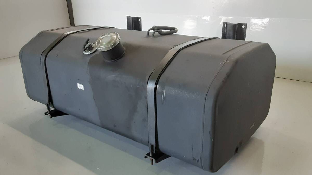 トラック 燃料タンク 300L メイン ステーバンド付き 横125×縦43×奥行65 