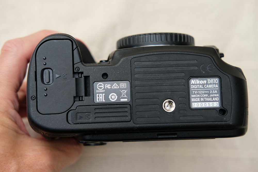 NIKON ニコン　D810 ボディ＋グリップMB-D12【ショット数1万9千回台　中古良品】_3