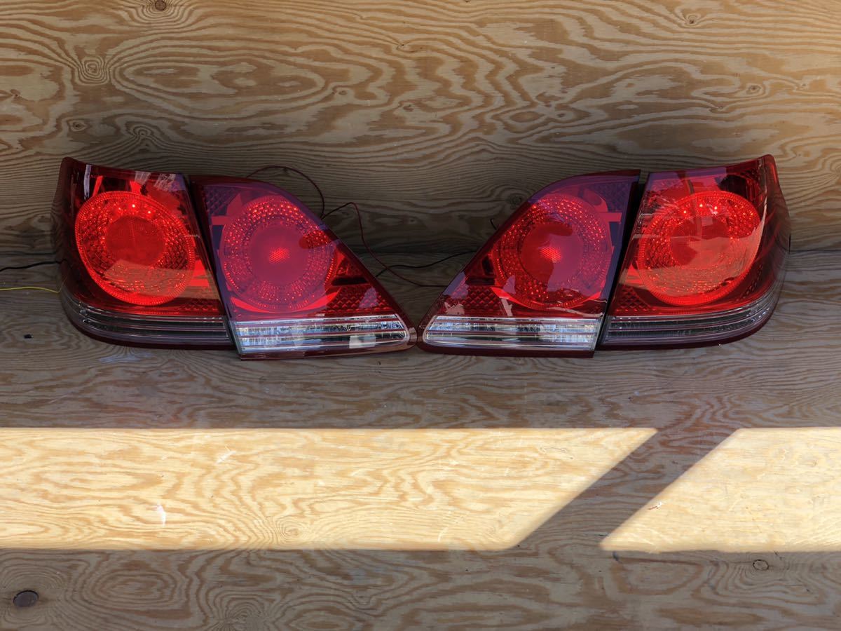 トヨタクラウンアスリート【GRS180】LEDテールランプ左右セット【ICHIKOH 30-309】&ガーニッシュ左右セット【ICHIKOH 30-310】