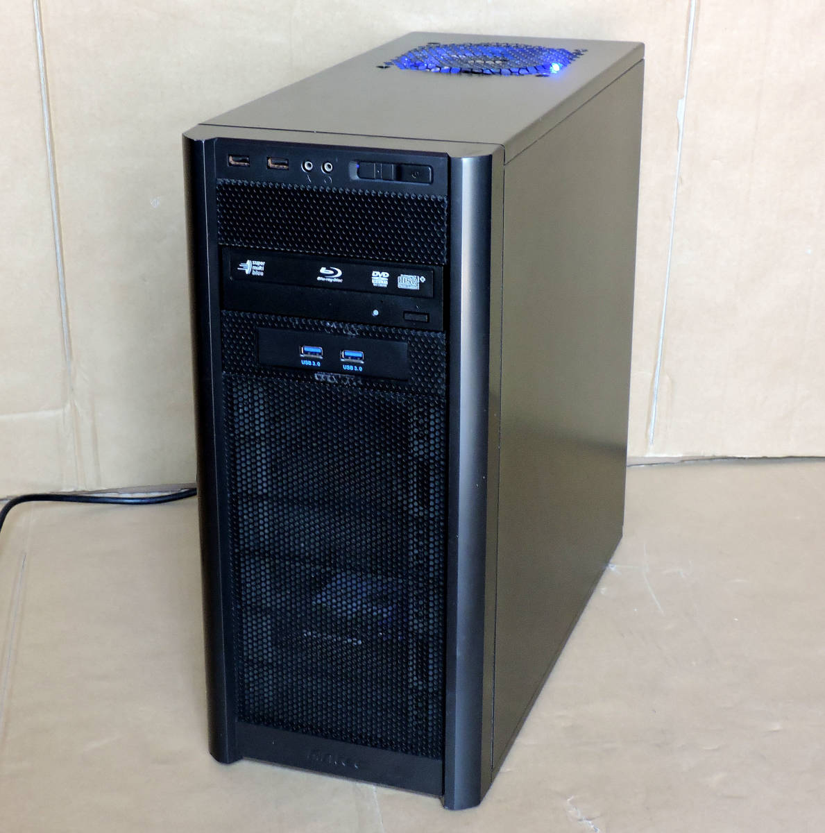 ★ 爆速大容量 ★ モンスターマシン ハイエンドゲーミング 高性能超高速 Xeon (i7-9700K同等) Mem 32GB SSD 480GB HDD 1TB グラボ搭載 ★ _4