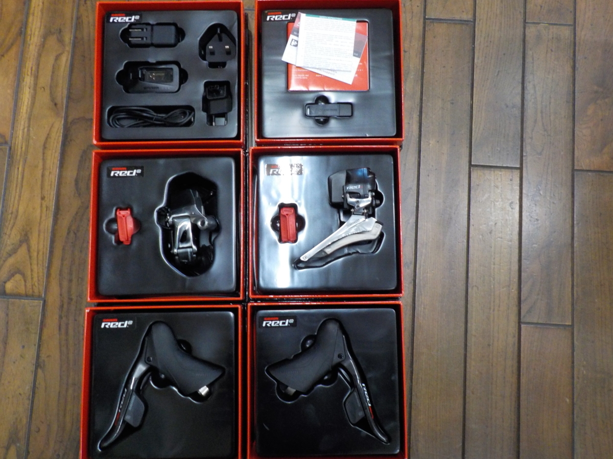 SRAMスラムRED eTAP ロードグループセット (Wi-FLi ミディアム