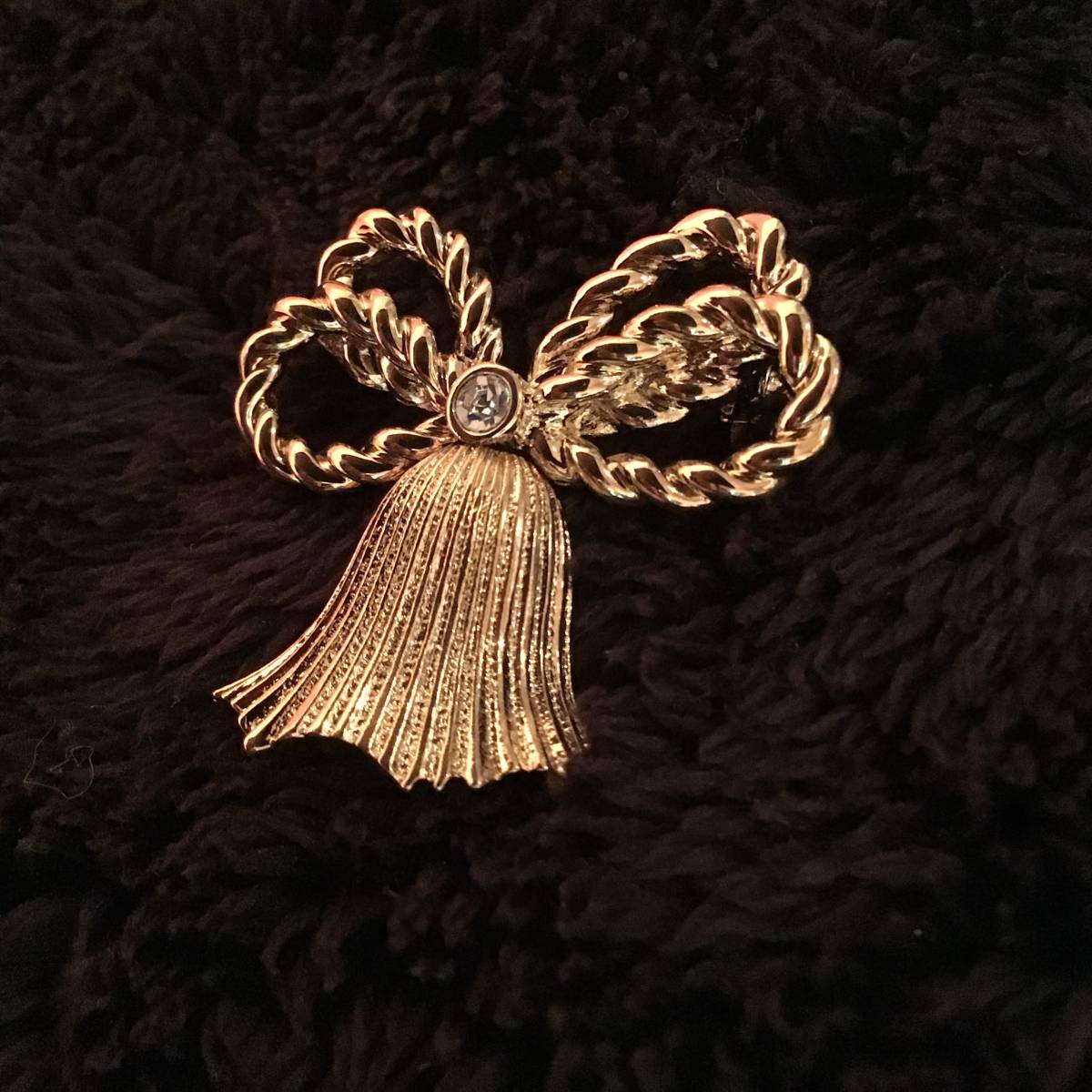 Ｄｉｏｒ ブローチ ６０％OＦＦ 揺れるタッセル ＊クリスチャン デイオール【Ｃｈｒｉｓｔｉａｎ　Ｄｉｏｒ】brooch Tassel 