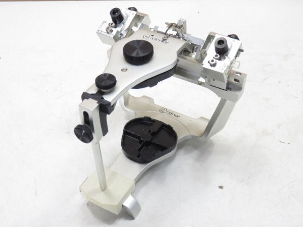 本 【新品未使用/歯科】咬合器 デナーマークIIシステム 説明書 ヨシダ