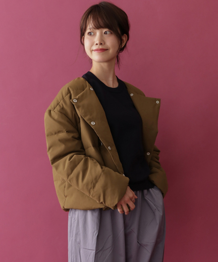 アーバンリサーチ　コンパクトノーカラーダウン スミクロ　36 美品アーバンリサーチ コンパクトノーカラーダウン スミクロ サイズ36