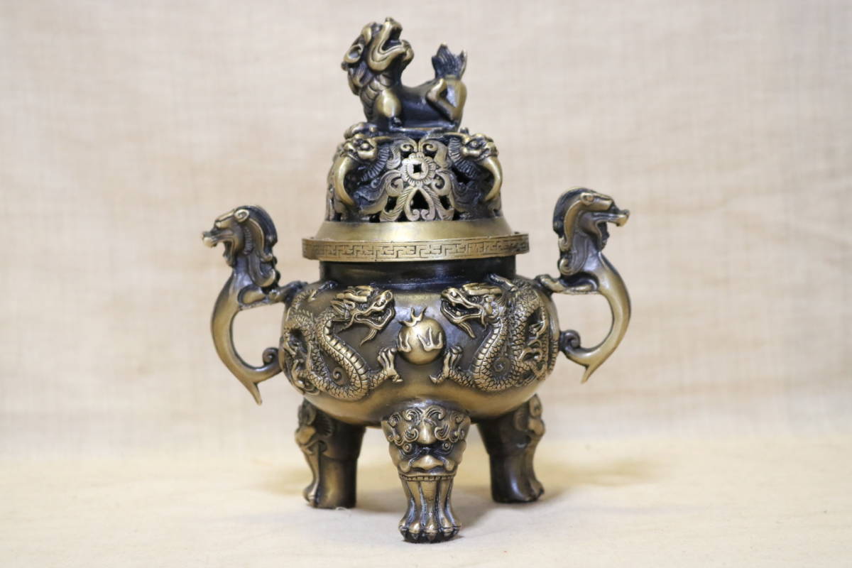 香炉 CS05 二龍戯珠唐獅子三足薫炉 古伊万里（鍋島様式）青磁 JW-C55A | 洗濯機 5.5㎏ ハイアール 全自動洗濯機 Haier ゲーム 炉・香炉 – 燦禾 お香専門店香源