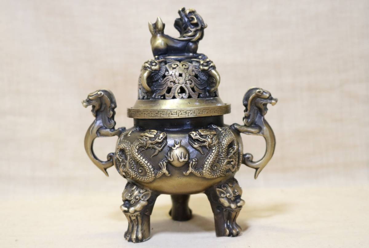 香炉 CS05 二龍戯珠唐獅子三足薫炉 古伊万里（鍋島様式）青磁 JW-C55A | 洗濯機 5.5㎏ ハイアール 全自動洗濯機 Haier ゲーム 炉・香炉 – 燦禾 お香専門店香源