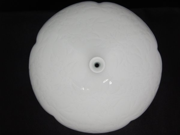 伊万里 中仙窯 白磁壺 中仙恭純 作（中尾恭純）共箱・栞付き
