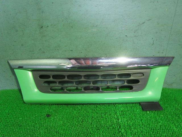 エルフ NKR81L フロントグリル 8-97995-761-0 TTT /35219