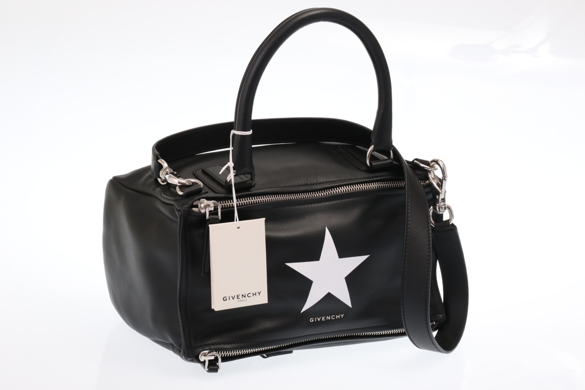 ジバンシィ パンドラ ボストンバッグ 2way ショルダー レザー A4可 黒 ホワイト⁄白色系）のフリマアイテム一覧 GIVENCHY ジバンシー パンドラ