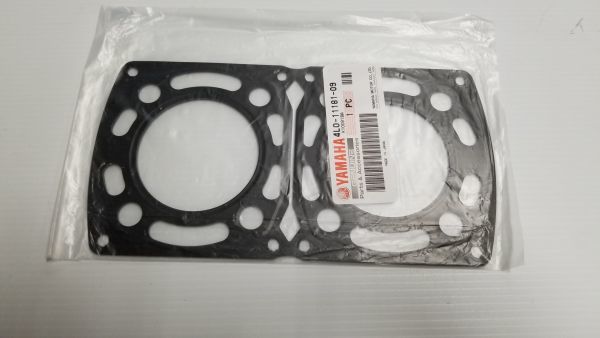 ★新品★定価の20％OFF　RZ350　(4L0)　RZ250（4L1）シリンダヘッド、ガスケット　　